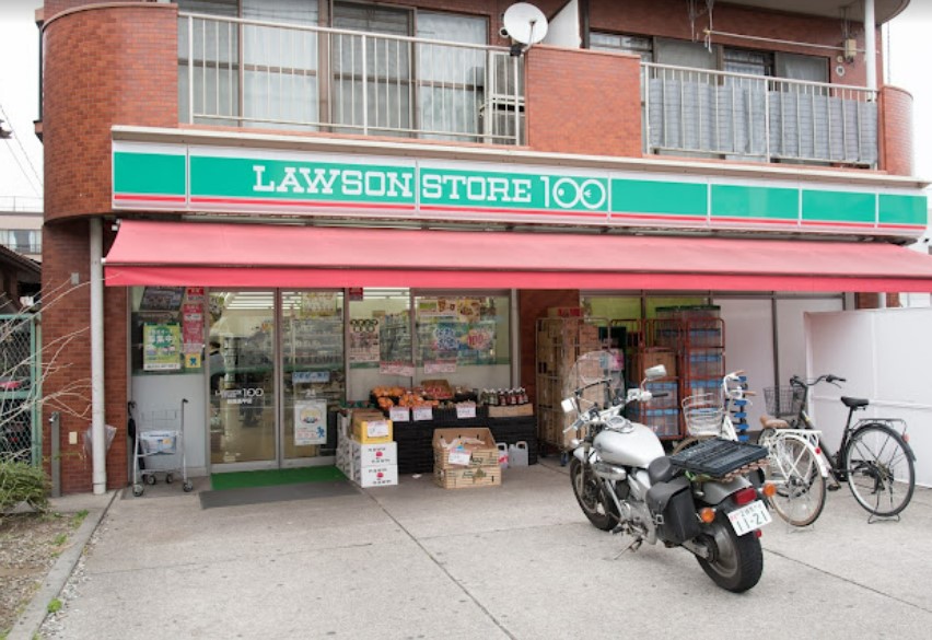 コンビニ　ローソン Ｌ新高島平駅南（コンビニ）まで727m