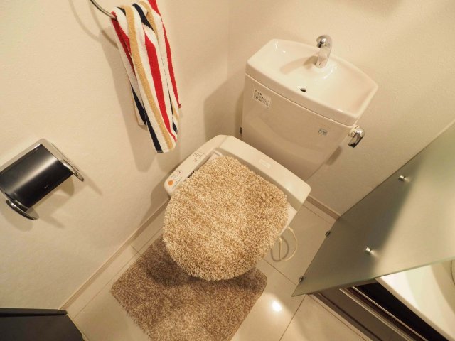 トイレ　アーデン堺筋本町