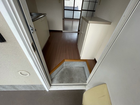 玄関　※別部屋の写真です