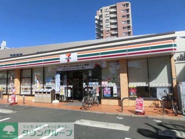 コンビニ　セブンイレブン鎌ケ谷駅西口店（コンビニ）まで377m