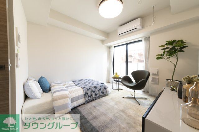 居室・リビング　※参考写真　家具などは付いておりません。