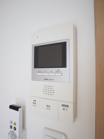 セキュリティ　TV付きインターホンでセキュリティ面も安心です