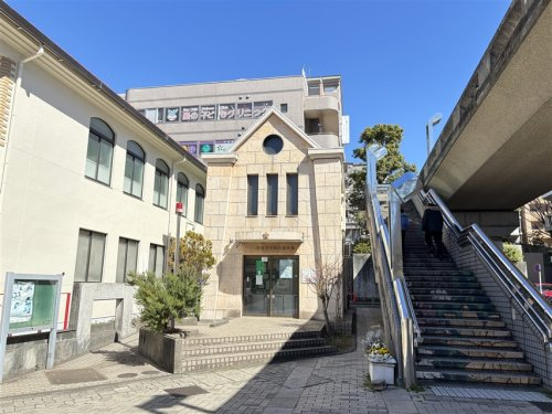 警察署・交番　都筑警察署 中川駅前交番（警察署・交番）まで554m