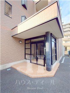 エントランス　毎日通るエントランスはこのようになっています