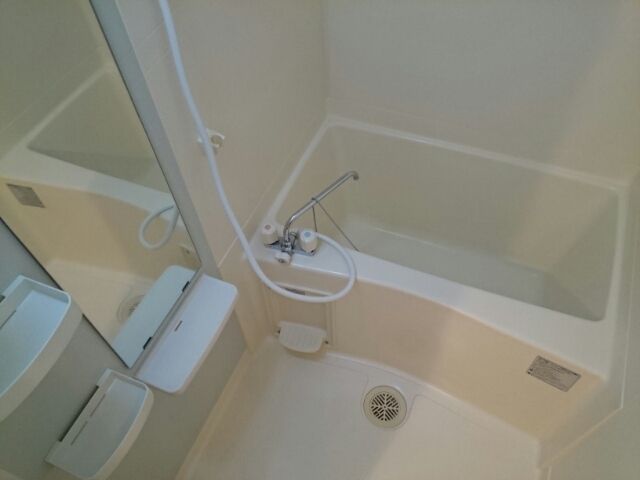 バス・シャワールーム　きれいなお風呂です