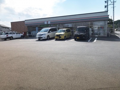 コンビニ　セブンイレブンいわき中山店（コンビニ）まで184m