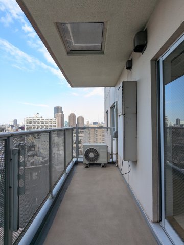 バルコニー　バルコニーがあります