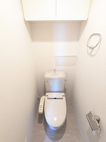 トイレ　清潔感のあるトイレです