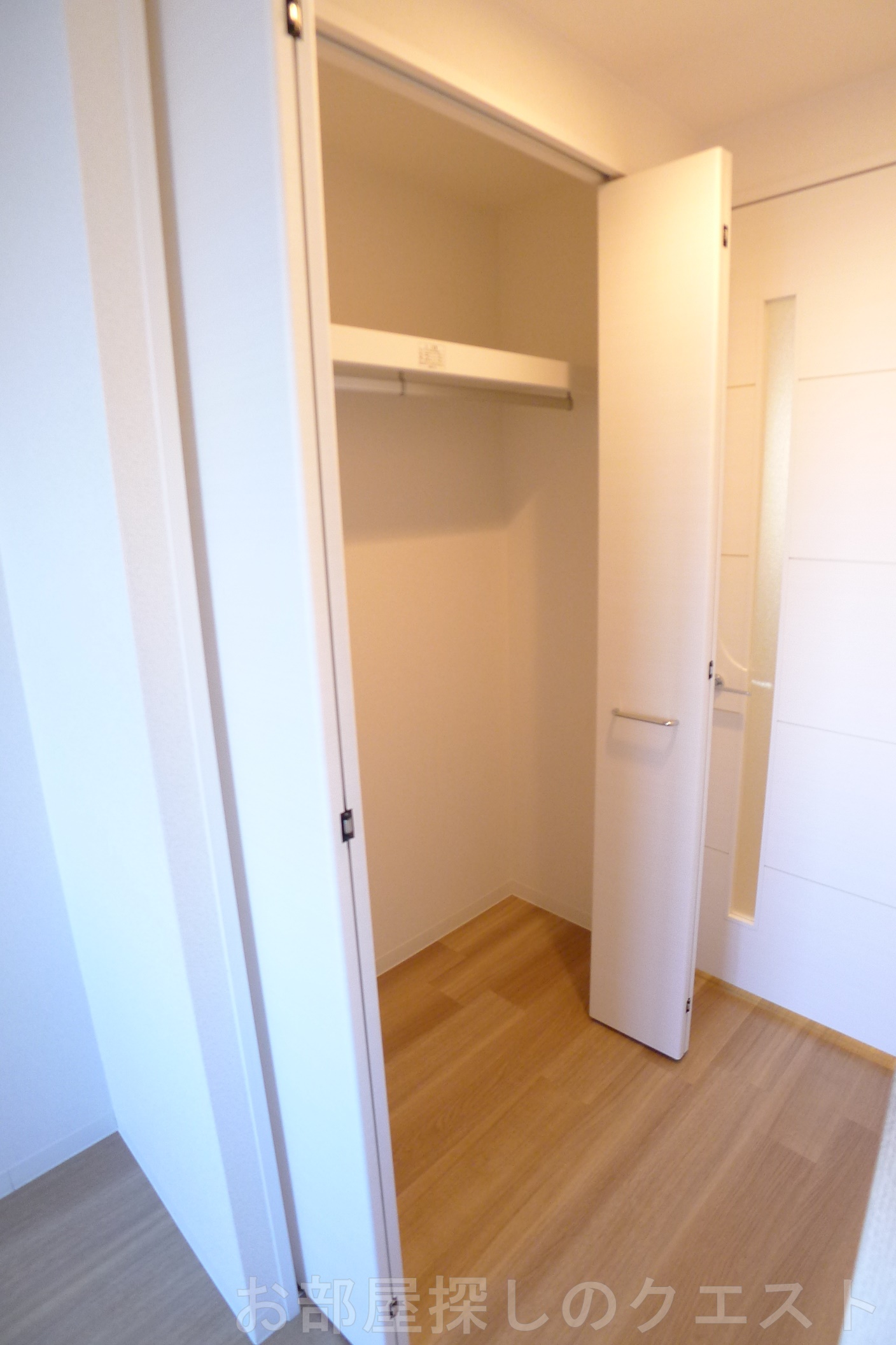 収納　（写真は同タイプ）