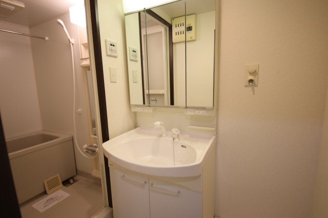洗面設備　別室の参考写真です。※現況優先