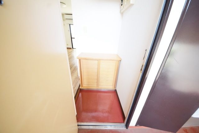 玄関　★お問い合わせはタウンハウジングまで★