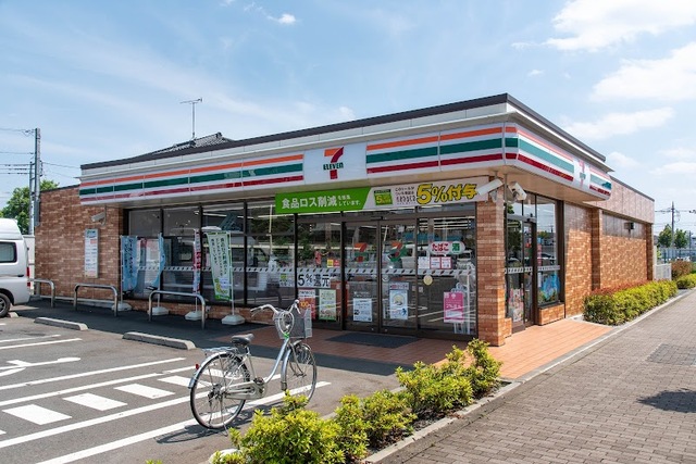 コンビニ　セブンイレブン武蔵村山本町1丁目店（コンビニ）まで696m