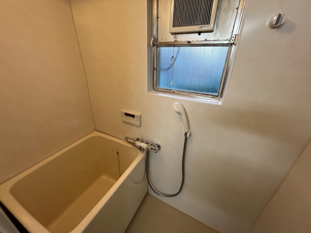 バス・シャワールーム　同物件別号室の写真です。