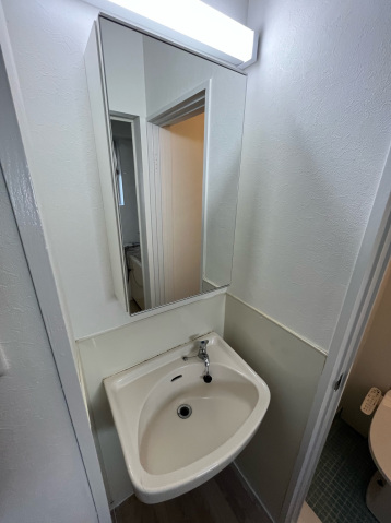 洗面設備　同物件別号室の写真です。