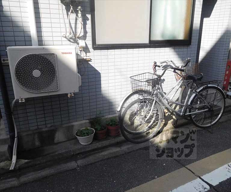 その他　駐輪場はございません