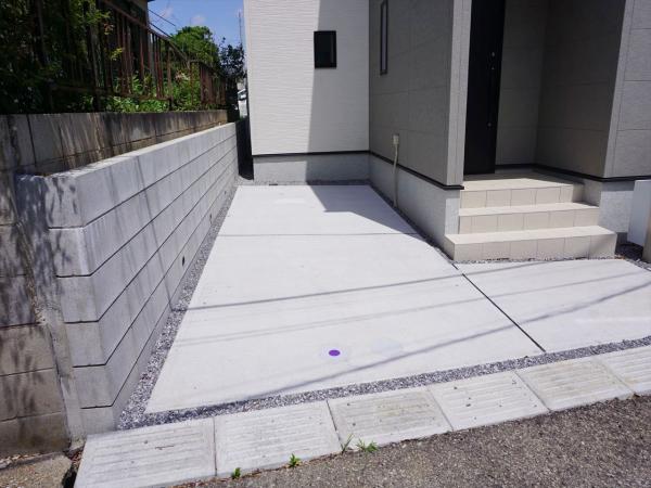 駐車場　駐車場