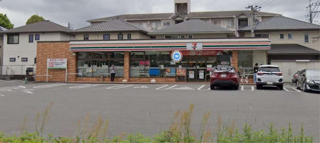 コンビニ　セブンイレブン（コンビニ）まで430m