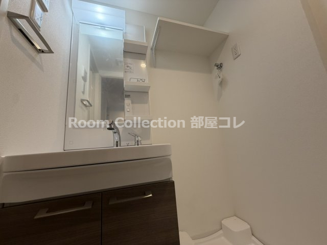 洗面設備　※同物件他部屋写真 反転、色違いの場合有 現況優先