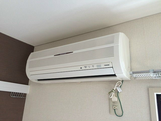 その他設備　エアコン　　　※写真は別号室です。ご参考下さい。
