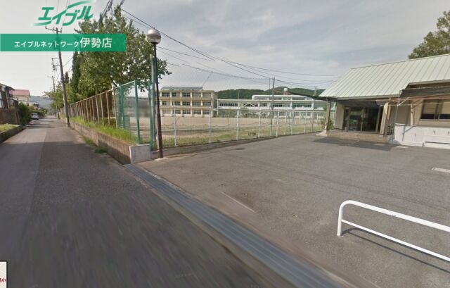 小学校　鳥羽市立安楽島小学校（小学校）まで4446m