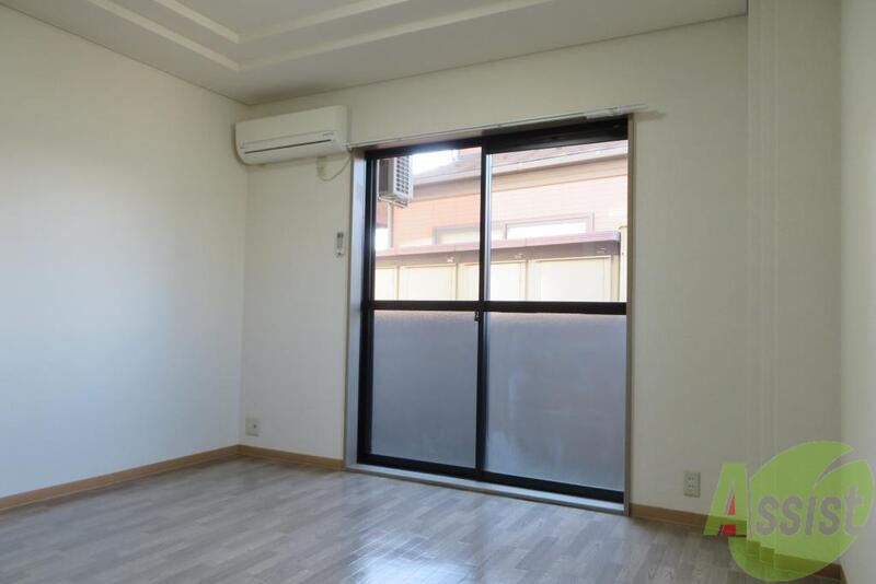 居室・リビング　南向きで陽当たりもなかなか良さそうですねー