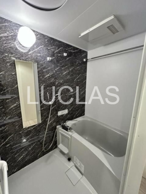 バス・シャワールーム　清潔感のある浴室で日々の疲れを癒します♪