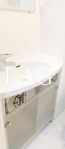 洗面設備　洗面台です。