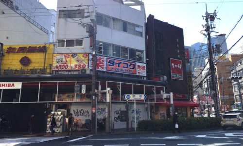 ドラックストア　ダイコクドラッグ 日本橋3丁目店（ドラッグストア）まで415m