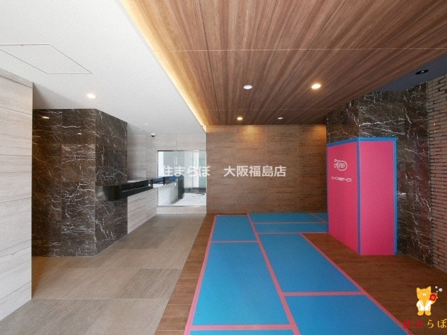 エントランス　共用部の印象も大切に