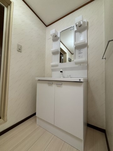 キッチン　コンパクトなキッチンで掃除もラクラク