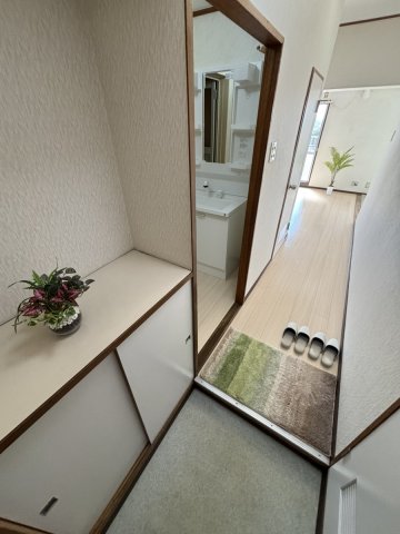 居室・リビング　和室ならではの温かな和の空間で寛ぎの時間を過ごせます