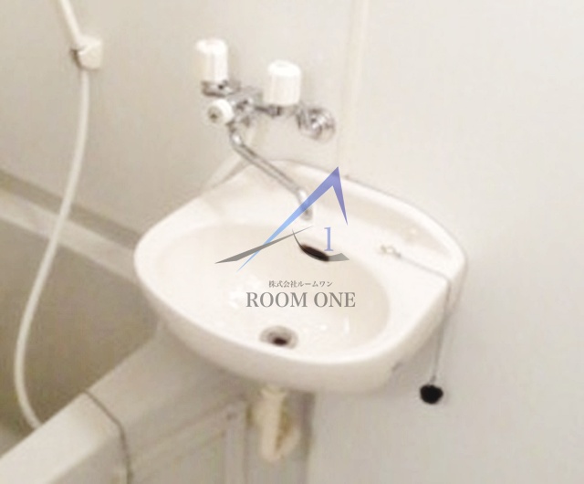 洗面設備　洗面台です。