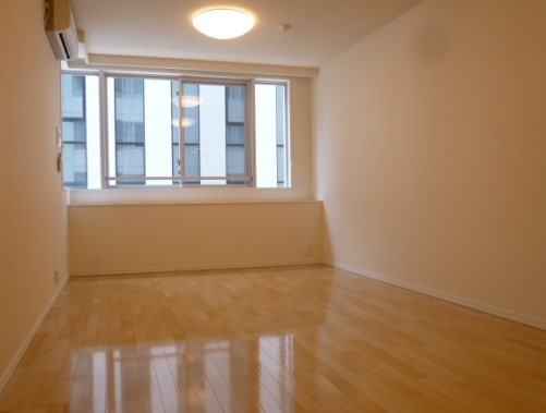 居室・リビング　☆明るい居室☆