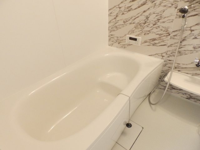 バス・シャワールーム　一坪風呂