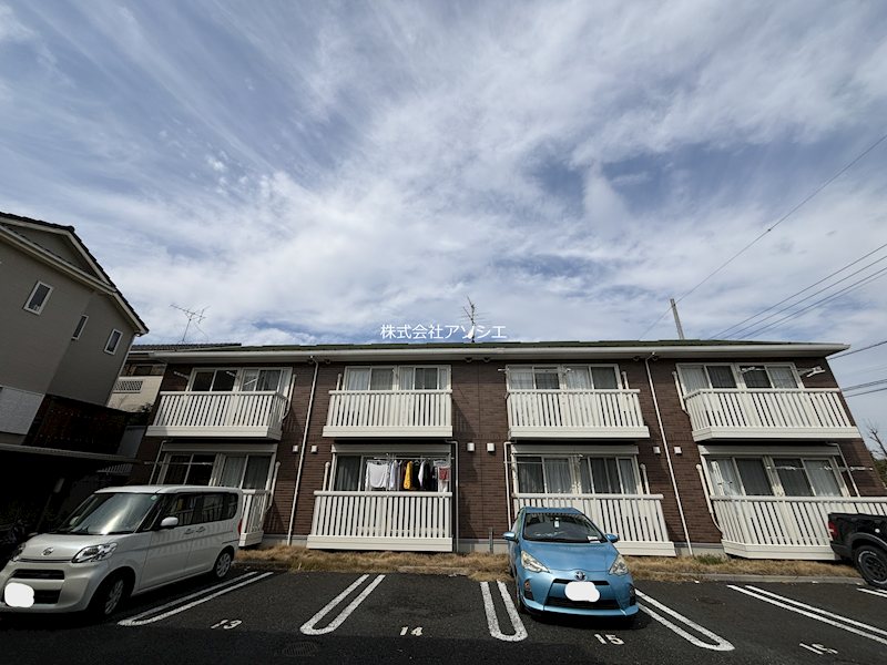 建物外観　タウンハウス　フォレのご紹介は住まいの窓口　アソシエへお任せ