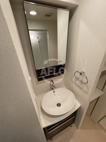 洗面設備　レジディア江戸堀　独立洗面台