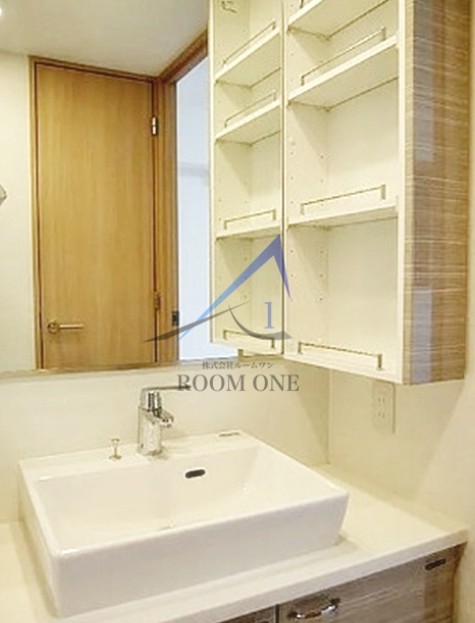 洗面設備　洗面台です。