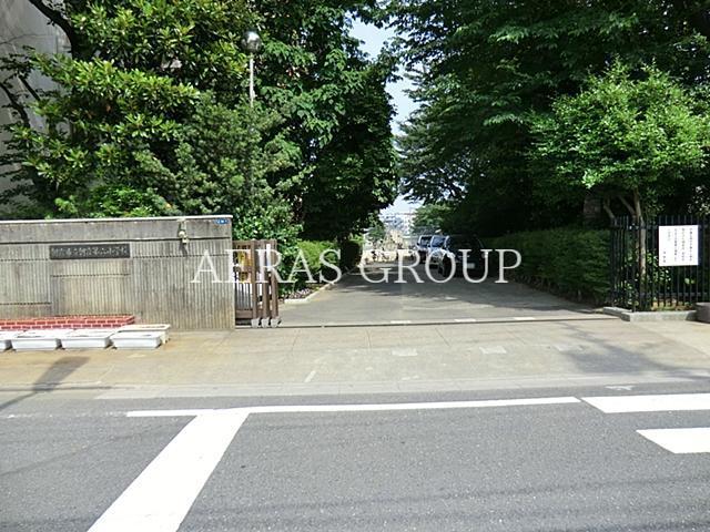 小学校　朝霞市立朝霞第六小学校（小学校）まで570m