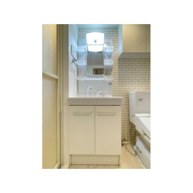 洗面設備　洗面台です