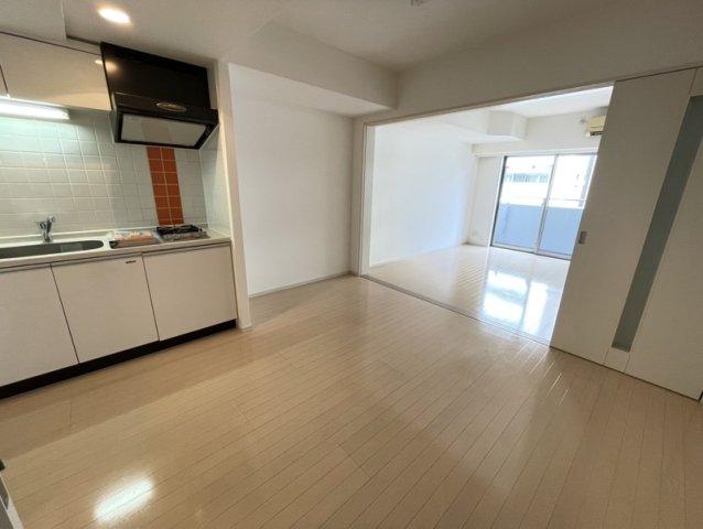 居室・リビング　新横浜駅徒歩10分♪