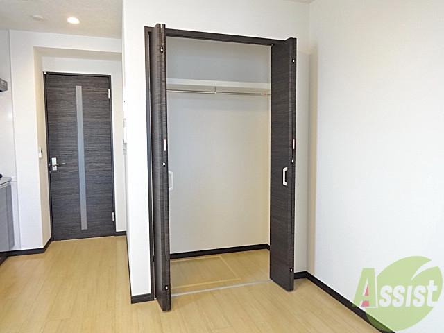 収納　お洋服が収納できるクローゼット。出し入れもしやすく快適♪