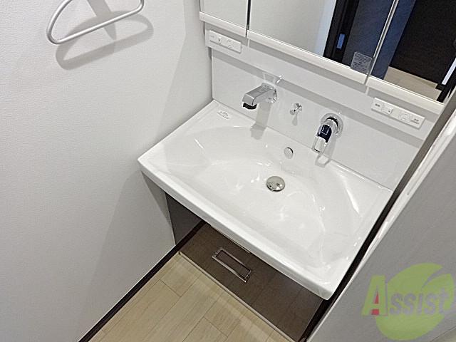 洗面設備　シャンドレ付洗面台で朝の身支度沙さっとすませましょー