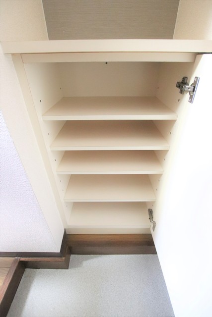 玄関　下駄箱