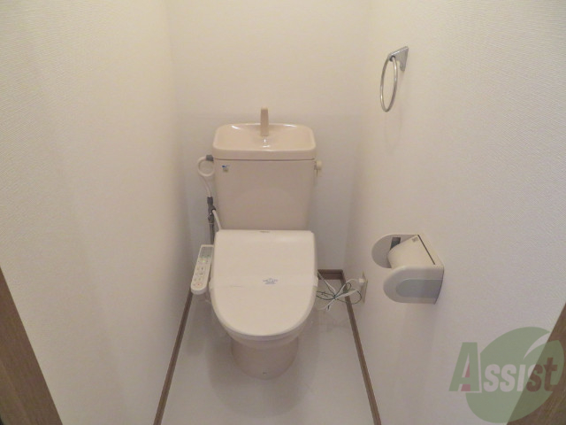 トイレ　こちらトイレの撮影を致しました。清潔感がありますね。