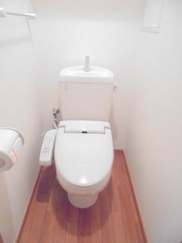 トイレ　ゆったりとした空間のトイレです