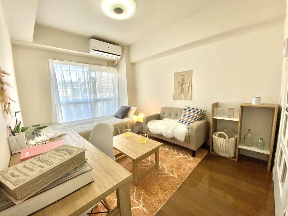 居室・リビング　炬燵も置けます