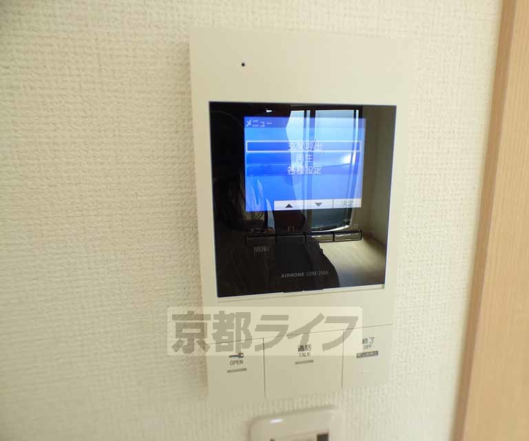 セキュリティ　新築できれいな部屋です