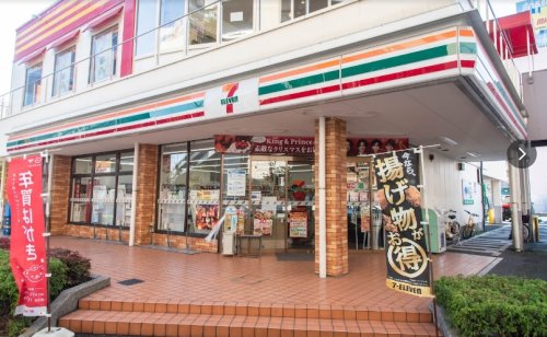 コンビニ　セブンイレブン 江東枝川2丁目店（コンビニ）まで202m