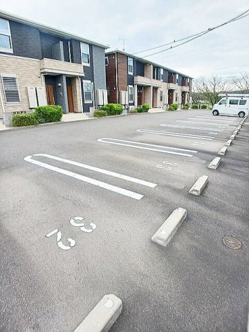 駐車場　カースペースがあります