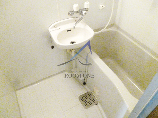 バス・シャワールーム　お風呂です。